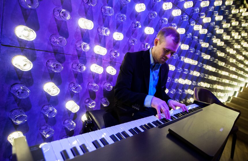 Фотовыставка "Настоящий портрет: внутри и снаружи" 16 фото