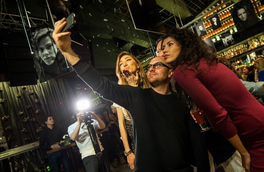 Фотовыставка "Настоящий портрет: внутри и снаружи" 17 фото