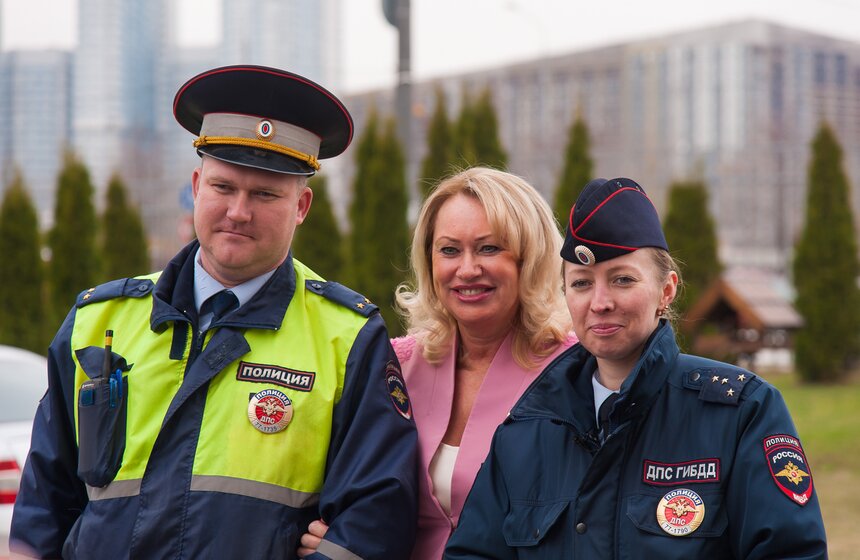 Школьников научили правильно ездить на велосипедах и самокатах 7 фото