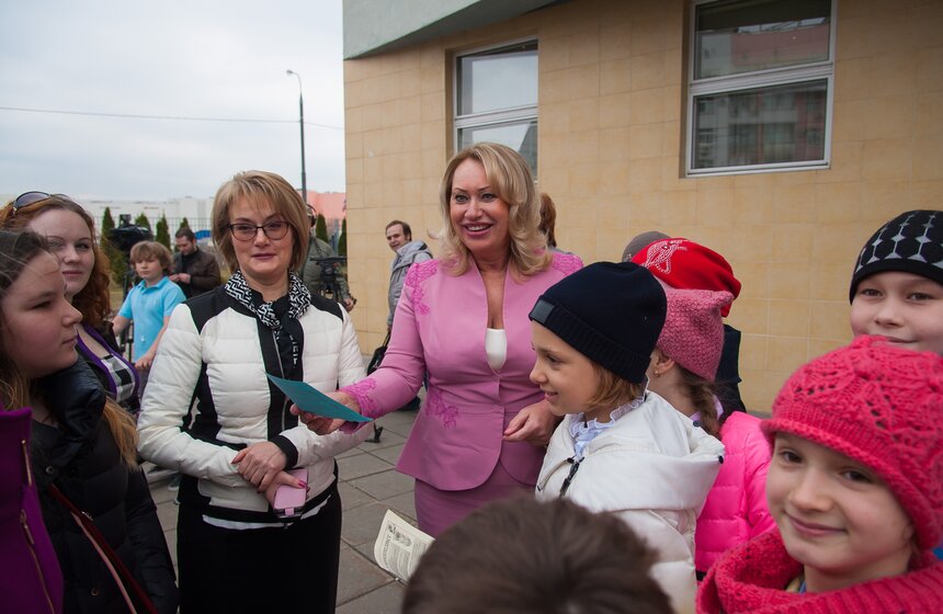 Школьников научили правильно ездить на велосипедах и самокатах 24 фото