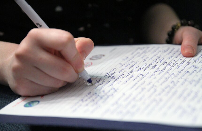 Елена Серова прочла "Тотальный диктант" в Музее космонавтики 18 фото