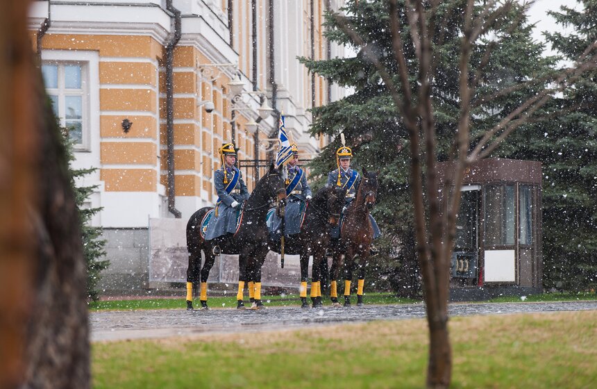 В Кремле прошла первая в году церемония развода караула 1 фото