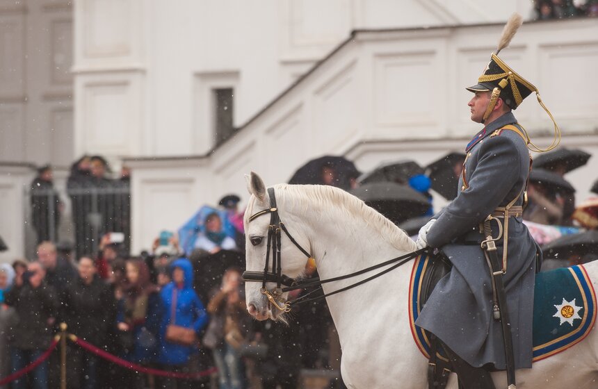 В Кремле прошла первая в году церемония развода караула 28 фото