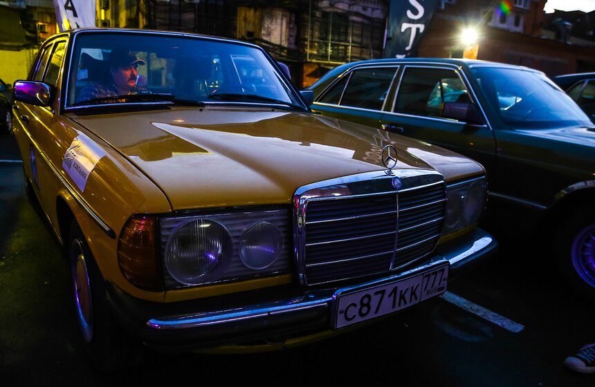 Ралли на старинных автомобилях "Огни Москвы" 5 фото