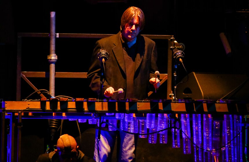 Британский коллектив Stomp представил новое шоу 5 фото