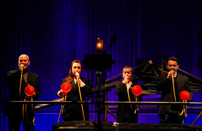 Британский коллектив Stomp представил новое шоу 3 фото