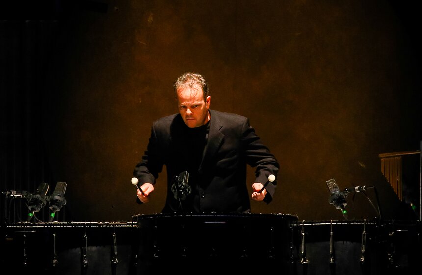 Британский коллектив Stomp представил новое шоу 6 фото