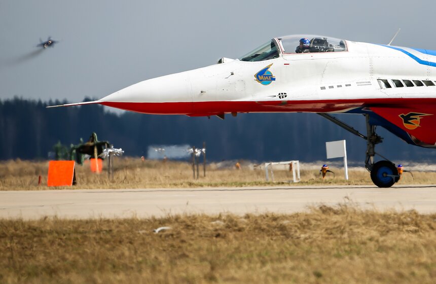 Репетиция воздушной части парада Победы в Кубинке. Репортаж 23 фото