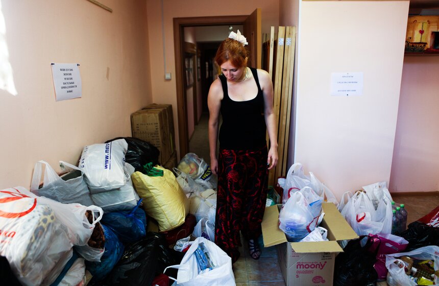 Cбор гуманитарной помощи для пострадавших на Кубани 19 фото