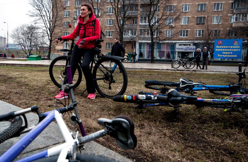 Как велосообщества Москвы отмечают День космонавтики 5 фото