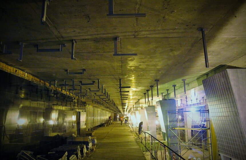 На станции "Петровский парк" начались отделочные работы 11 фото