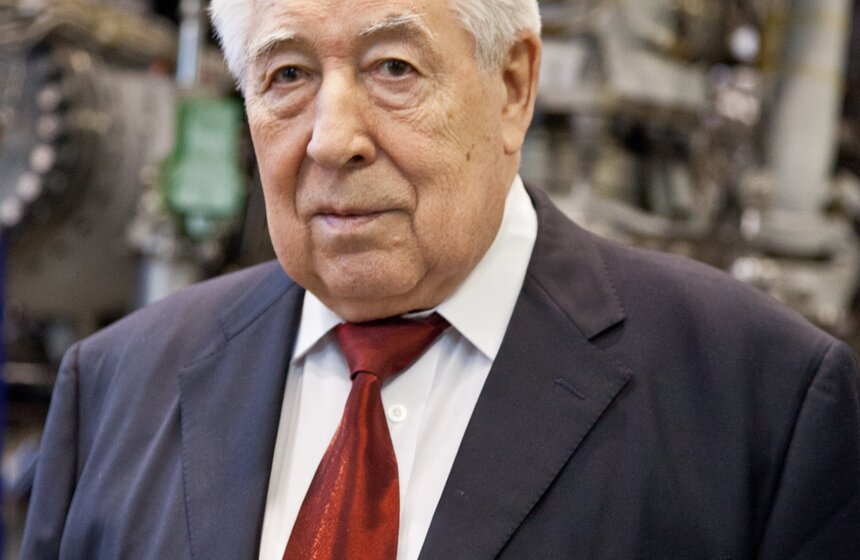 День космонавтики: школьникам показали "сердце ракеты" 11 фото