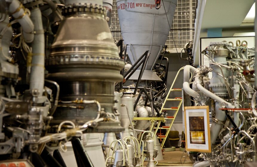 День космонавтики: школьникам показали "сердце ракеты" 13 фото