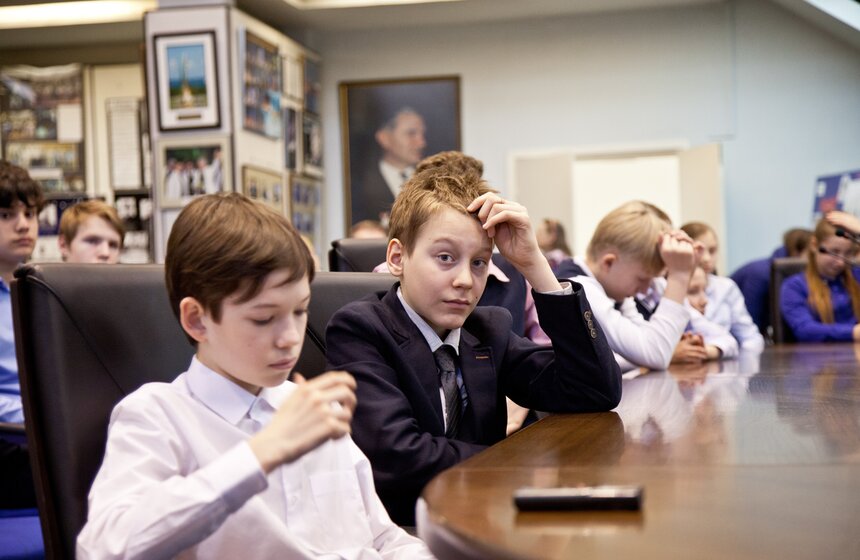 День космонавтики: школьникам показали "сердце ракеты" 24 фото