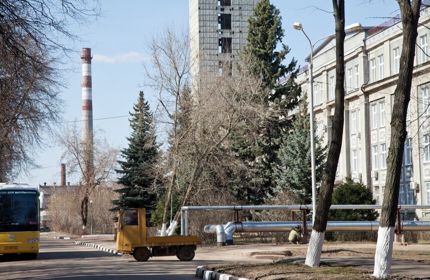 День космонавтики: школьникам показали "сердце ракеты" 2 фото