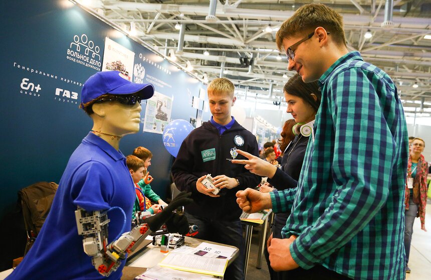 Открытие всероссийского фестиваля "РобоФест" на ВДНХ 22 фото