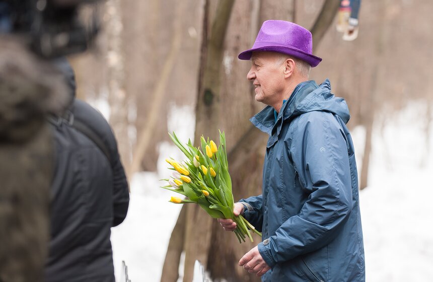 "Цветочный забег" состоялся в парке "Фили" 8 марта 6 фото