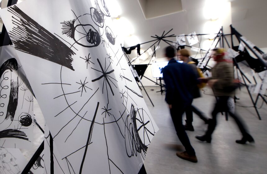 Выставка Протея Темена "Как муравей космонавту в ухо залез" 15 фото