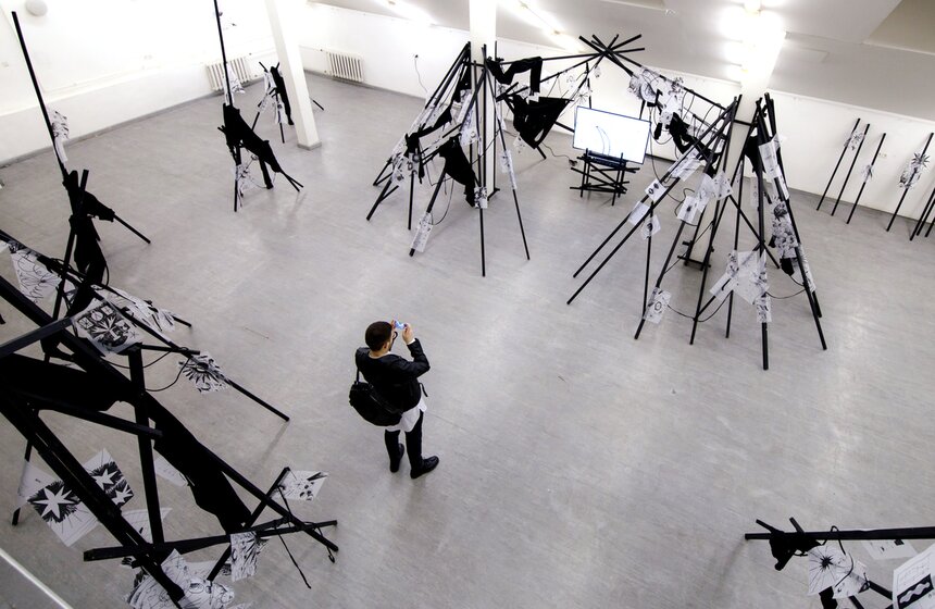 Выставка Протея Темена "Как муравей космонавту в ухо залез" 6 фото