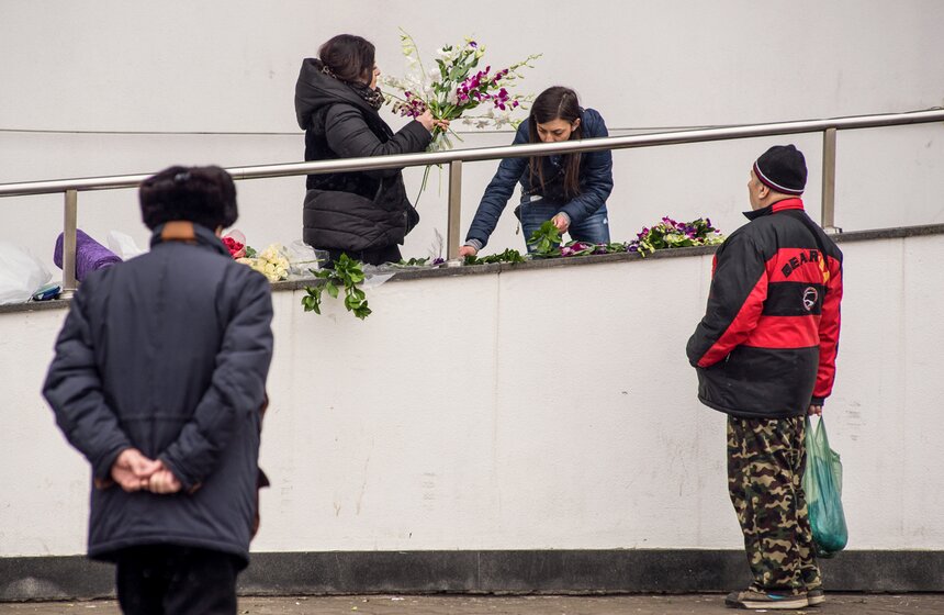 Москвичи готовятся поздравить своих дам с 8 марта 3 фото