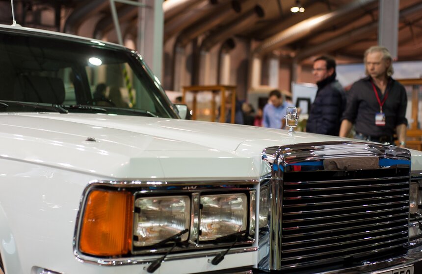 В Сокольниках открылась выставка старинных автомобилей 1 фото