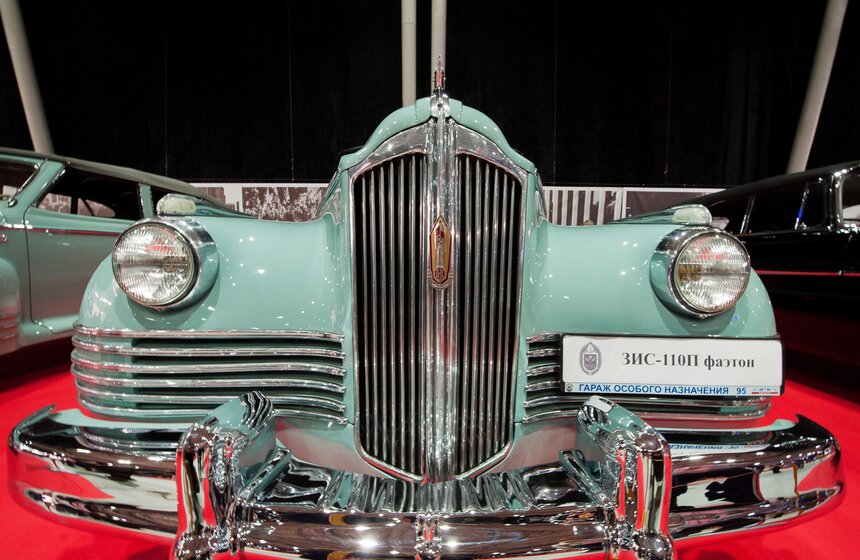 В Сокольниках открылась выставка старинных автомобилей 27 фото