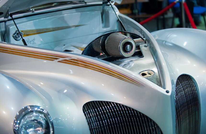 В Сокольниках открылась выставка старинных автомобилей 35 фото