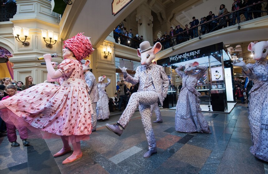 В ГУМе показали фрагменты из мюзикла "Все о Золушке" 11 фото