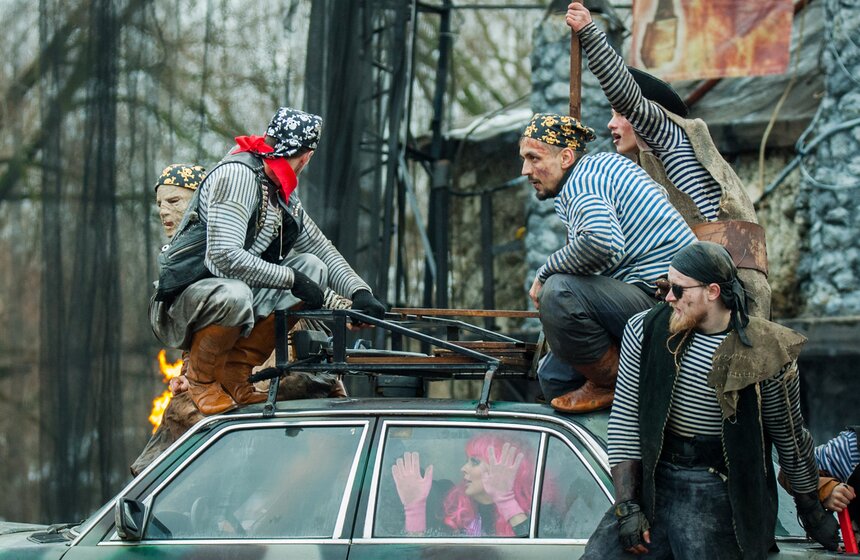 В крепости каскадеров "Сетуньский Стан" встретили Масленицу 11 фото