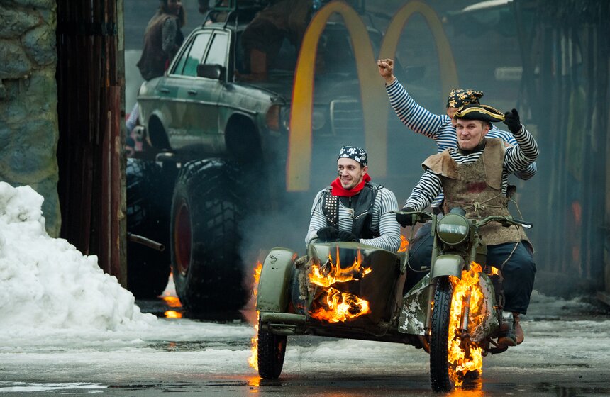 В крепости каскадеров "Сетуньский Стан" встретили Масленицу 5 фото