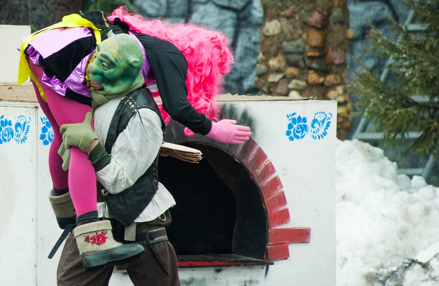 В крепости каскадеров "Сетуньский Стан" встретили Масленицу 4 фото