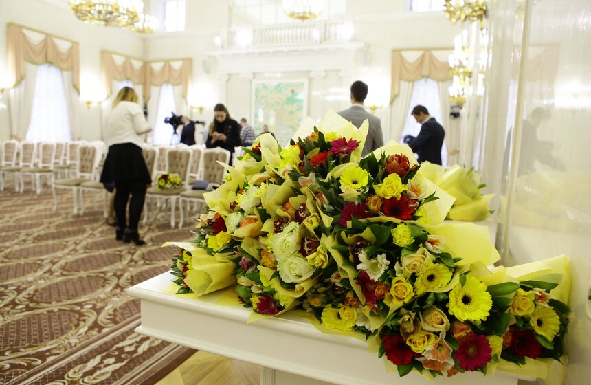 Мэр поздравил сотрудниц московских учреждений с 8 Марта 1 фото