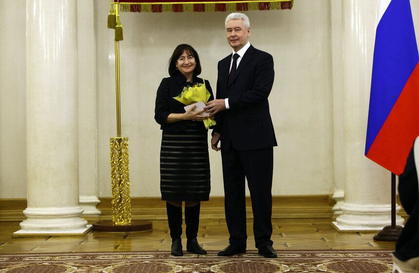 Мэр поздравил сотрудниц московских учреждений с 8 Марта 13 фото