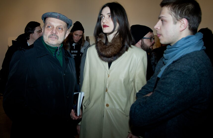 Открытие выставки Владимира Шинкарева "Мрачные картины" 6 фото