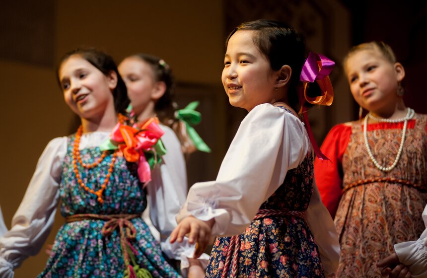 Празднование Масленицы в театре "Русская песня" 19 фото