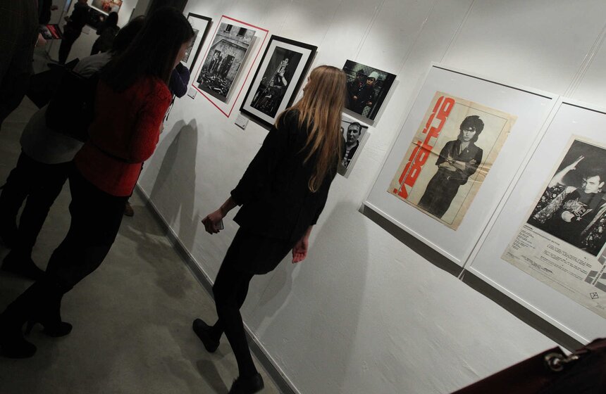 "Время колокольчиков" в Центре фотографии имени братьев Люмьер 5 фото