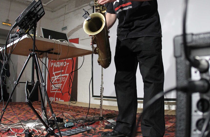 "Время колокольчиков" в Центре фотографии имени братьев Люмьер 9 фото