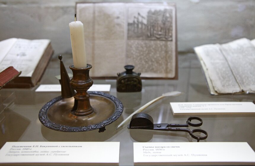 Выставка "Мир литературной сказки пушкинского времени" 25 фото