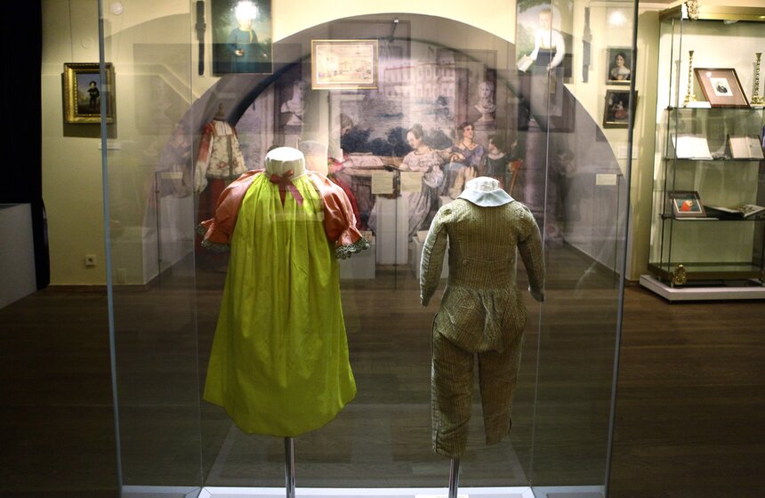 Выставка "Мир литературной сказки пушкинского времени" 18 фото