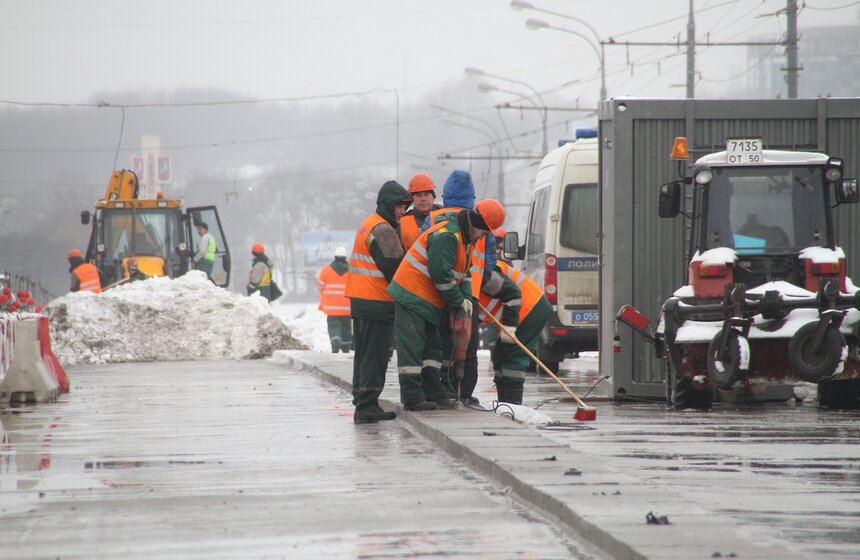 Как ремонтируют Нагатинский мост 3 фото