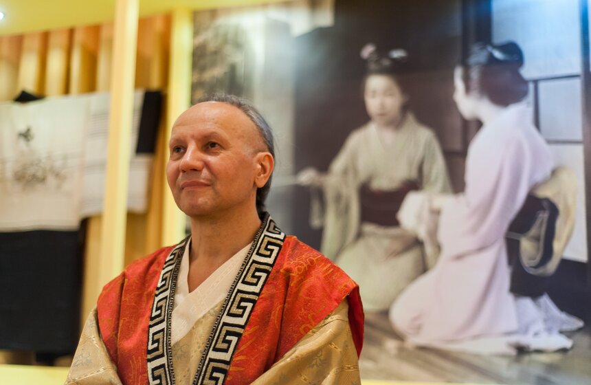 Выставка "Квартал удовольствий" в музее Востока 6 фото