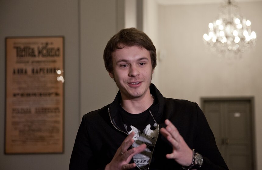 Спектакли "Золотой маски": "Zholdak dreams: похитители чувств" 1 фото