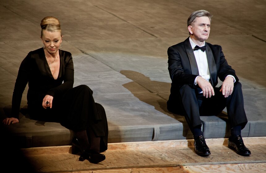 Спектакли фестиваля "Золотая маска": "Пьяные" 16 фото