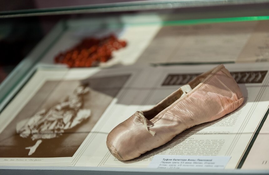 В столице прошел вернисаж выставки про балерину Анну Павлову 19 фото