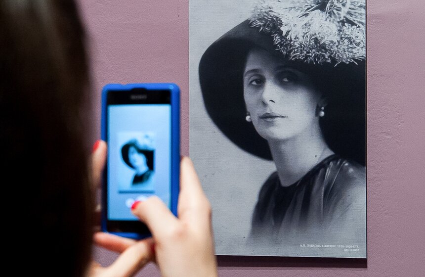 В столице прошел вернисаж выставки про балерину Анну Павлову 8 фото