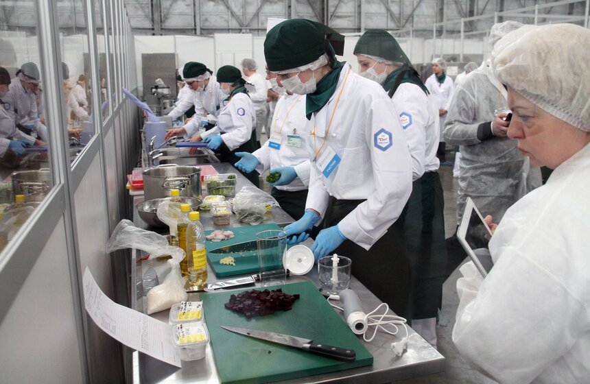 Аэропорт Домодедово определил своих лучших кулинаров 9 фото