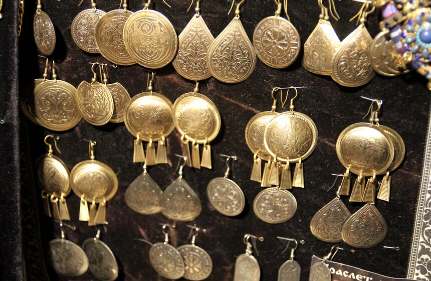 В ЦДХ прошла "Московская ярмарка старины" 15 фото