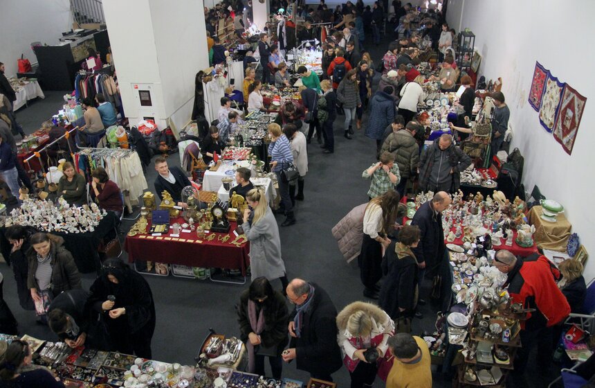 В ЦДХ прошла "Московская ярмарка старины" 22 фото