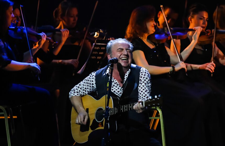 Группа "Чайф" отыграла традиционный концерт "Зимняя акустика" 15 фото