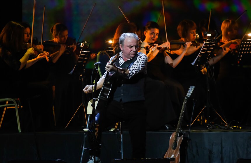 Группа "Чайф" отыграла традиционный концерт "Зимняя акустика" 6 фото